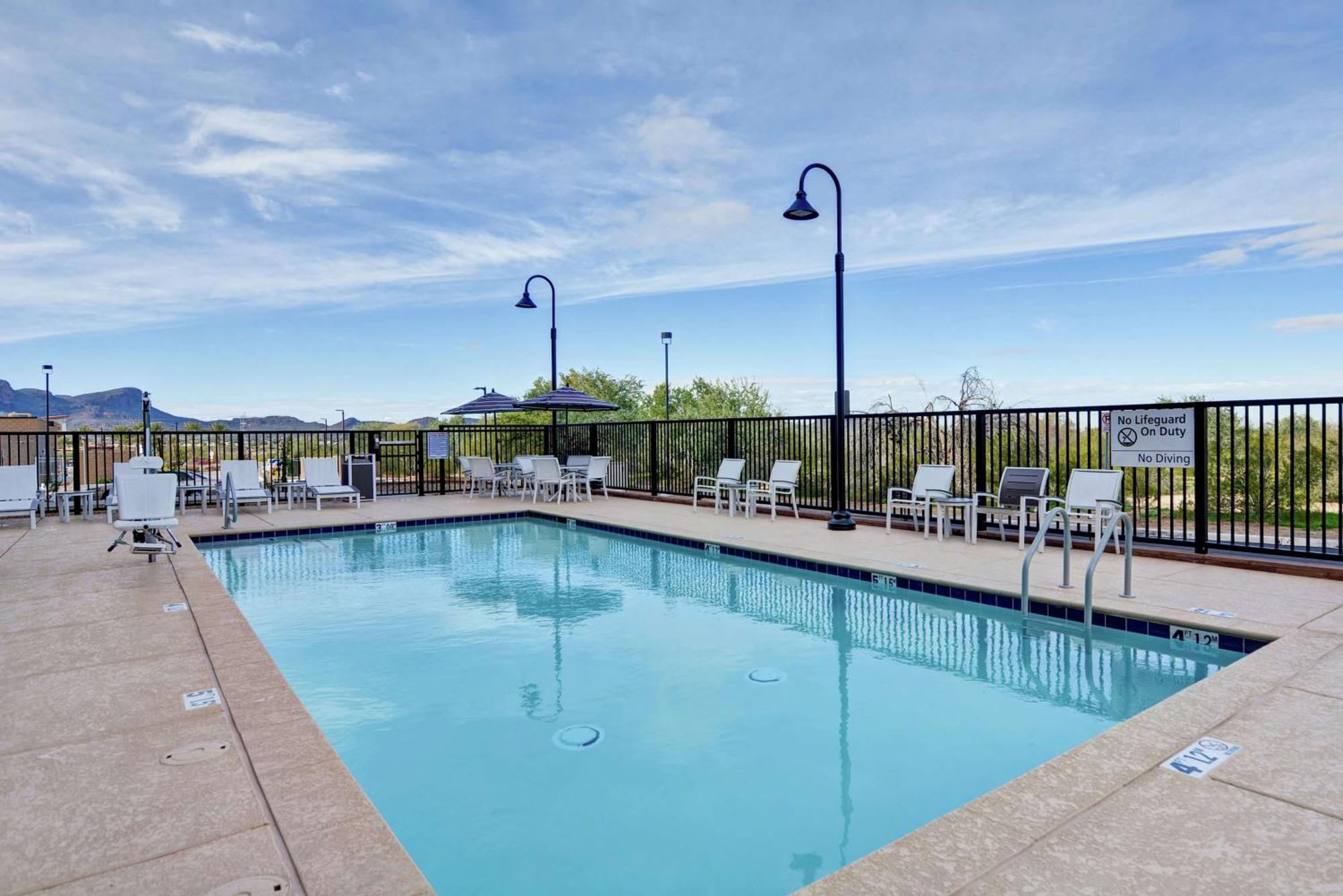 Hampton Inn & Suites Tucson Марана Экстерьер фото